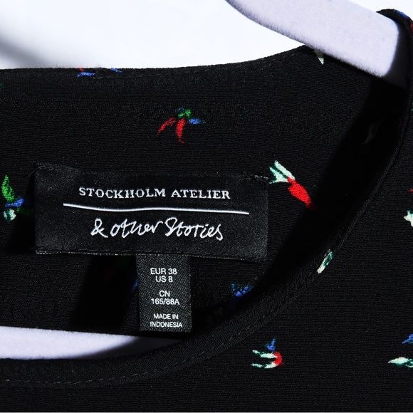 Black Dress Short sleeve Birds - Picture 2 of 4